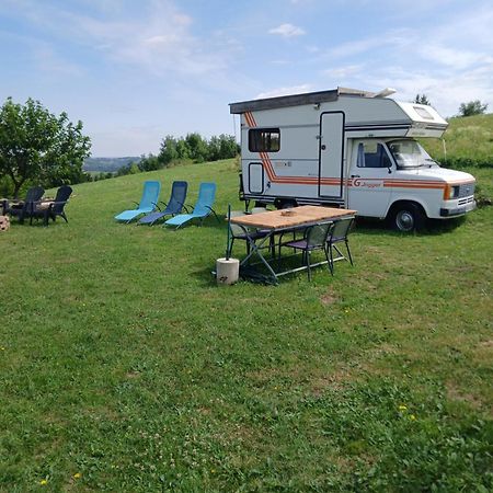 Camping Car Vintage Saint-Barthelemy-le-Plain Екстер'єр фото