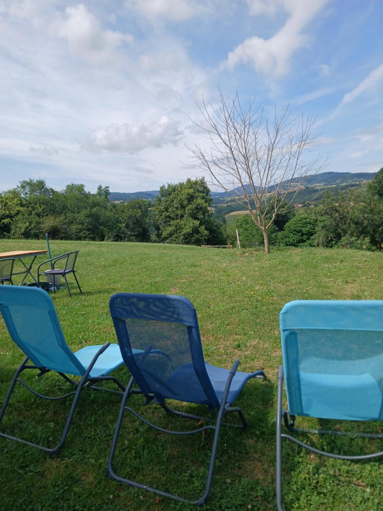 Camping Car Vintage Saint-Barthelemy-le-Plain Екстер'єр фото